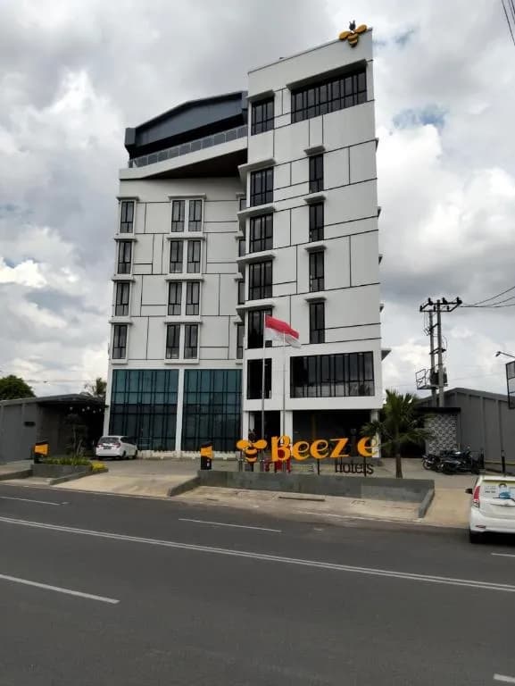 Beezie Hotels