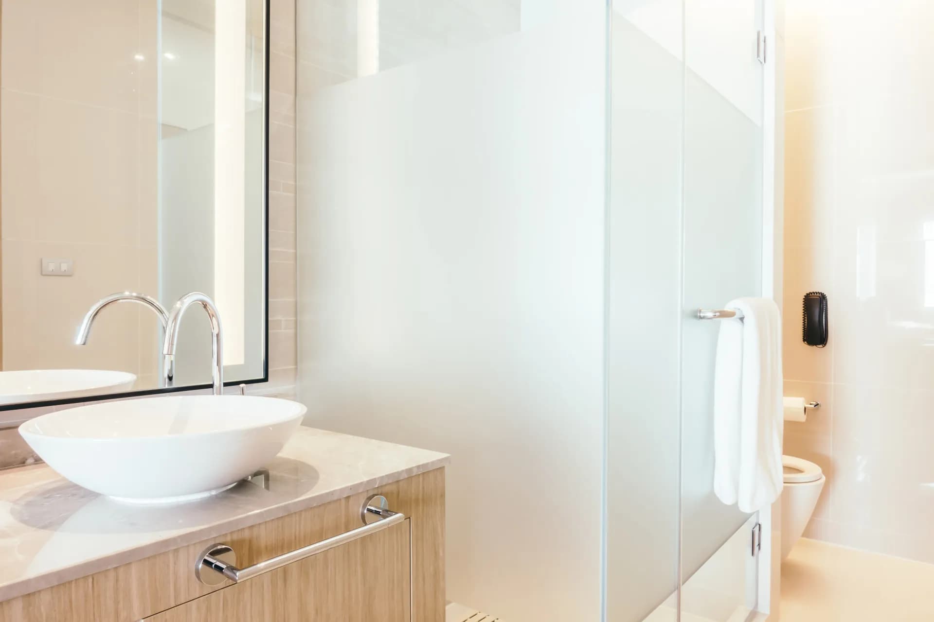 Glass Shower Room